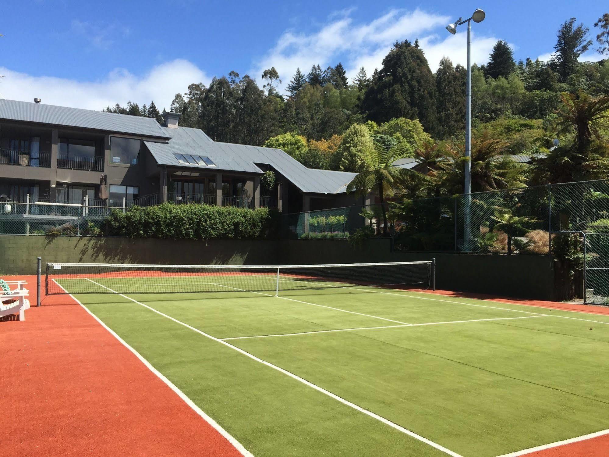 The Flying Trout Boutique Lodge Lago Lago Taupo Exterior foto