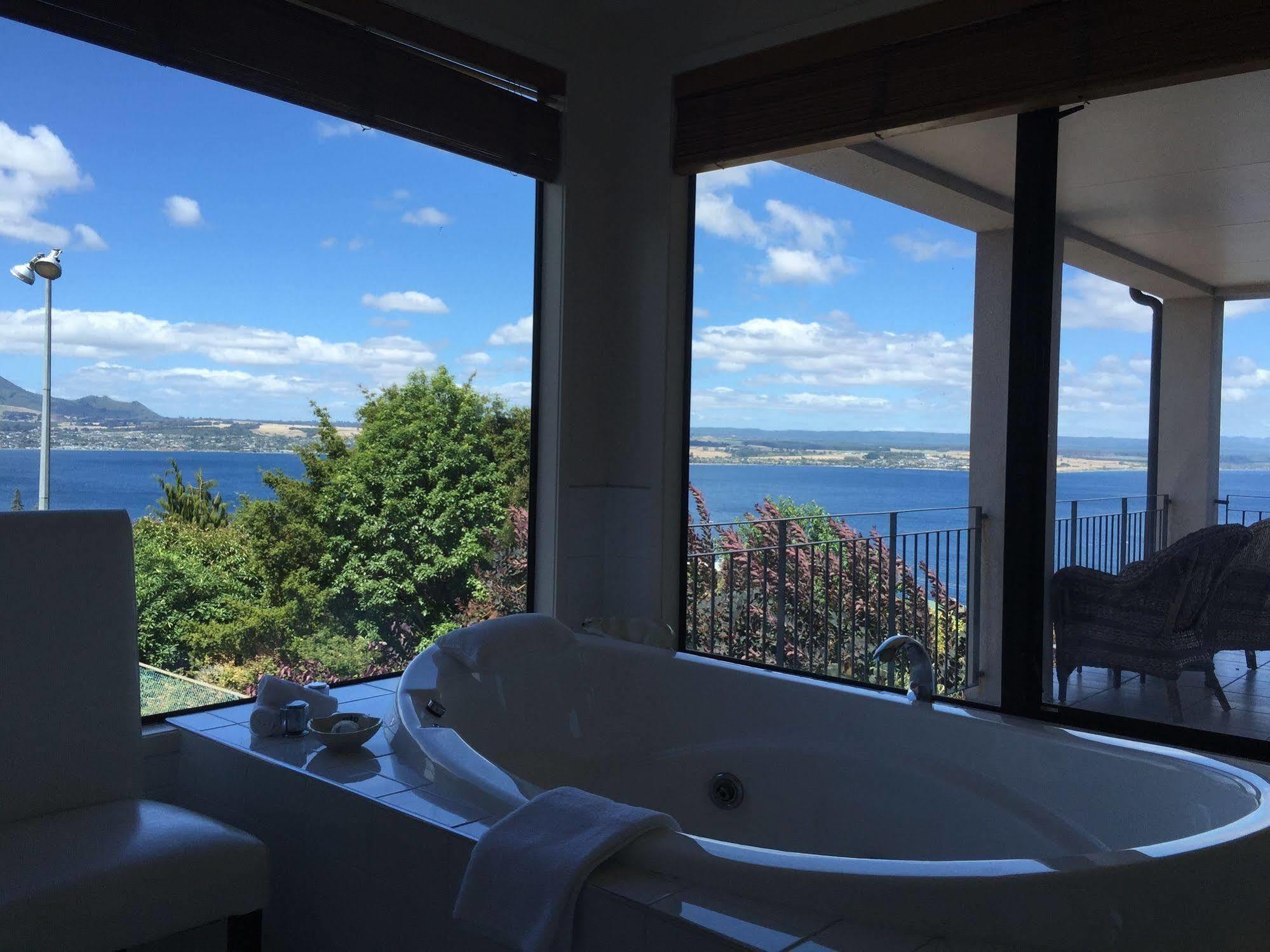 The Flying Trout Boutique Lodge Lago Lago Taupo Exterior foto